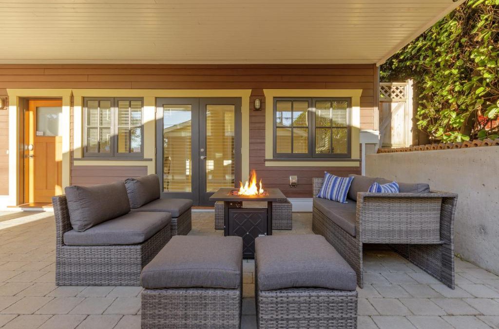 Lower Lonsdale House | Stunning 3 bedroom Secondary Suite N Van
