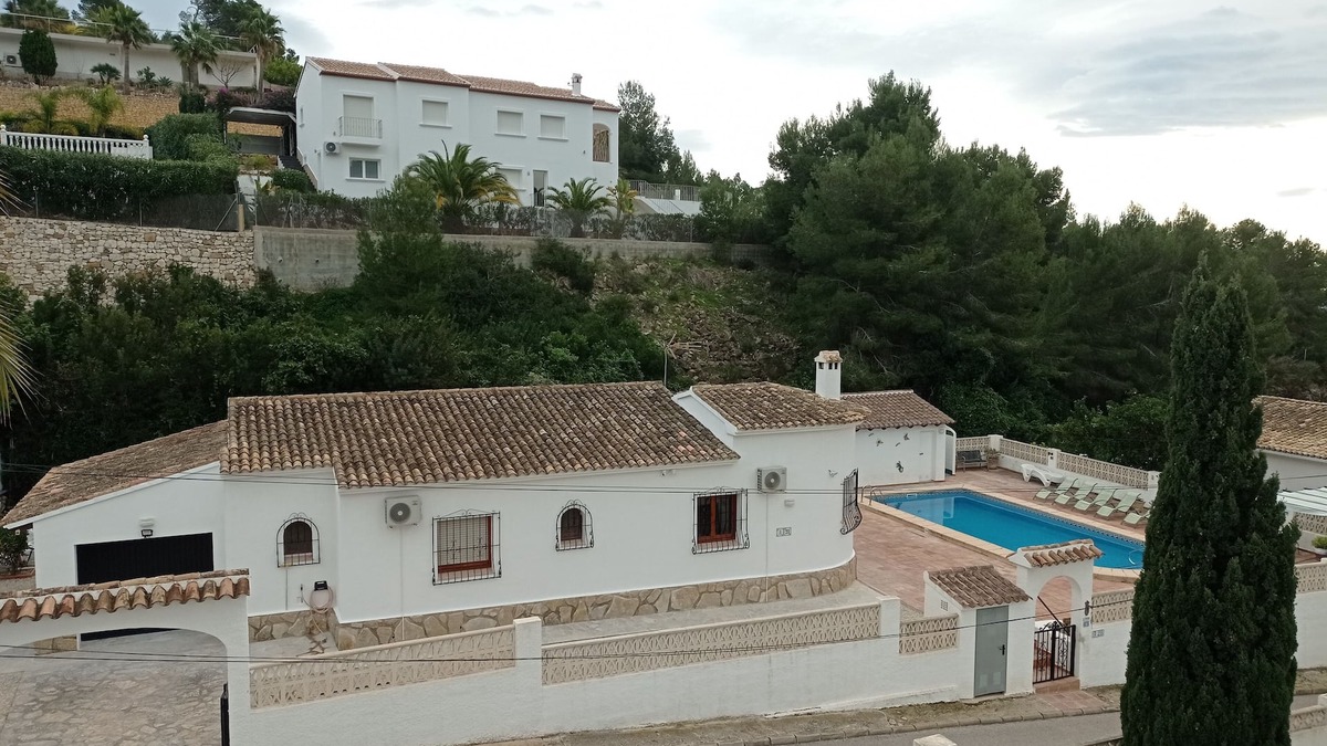 Benissa Coast Villa | Stunning 3 bedroom private villa close to beaches between Moraira and Calpe