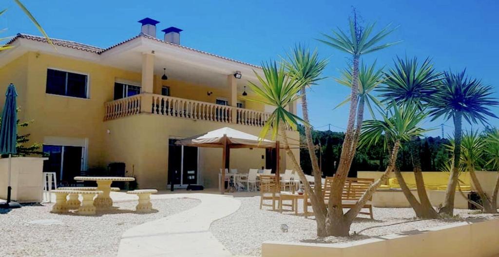 Pinoso Villa | Stunning 3 bedroom villa near Pinoso