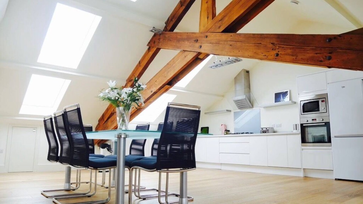 Newland Near Ulverston Apartment | Stunning 3 Bedroom Penthouse, Central Ulverston