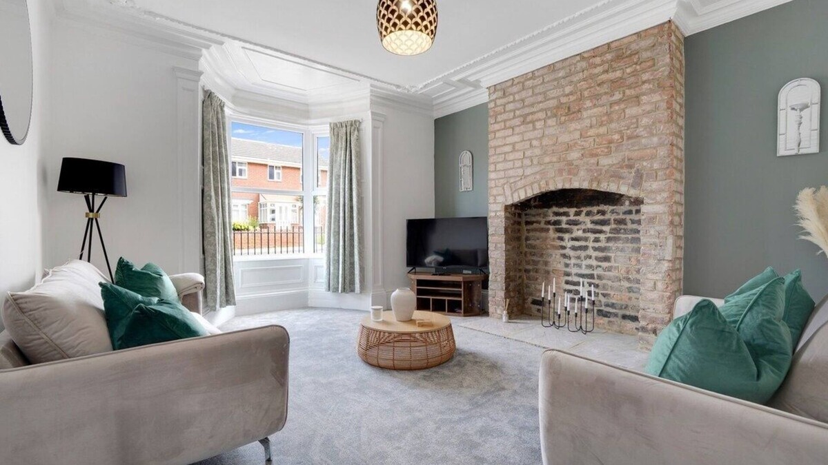 Westoe House | Stunning 4 Bed Home,FREE Parking