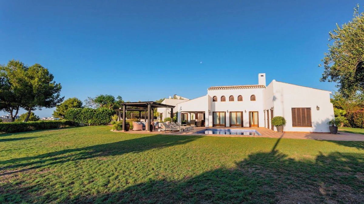 Banos y Mendigo Villa | Stunning 4 bed villa with Golf & Mountain views, El Valle Golf Resort, Murcia