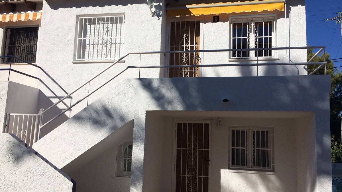 El Albir House | Stunning 4 Bedroom Holiday Home