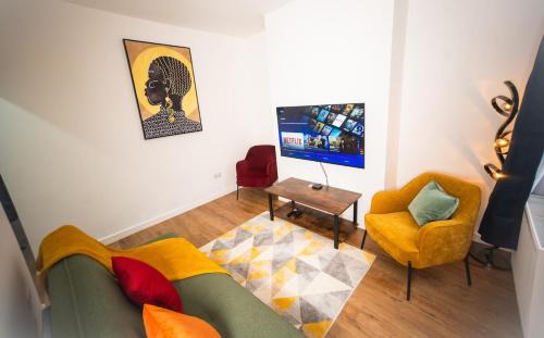 Crewe Apartment | Stunning 4 bedroom House in Crewe Town Centre