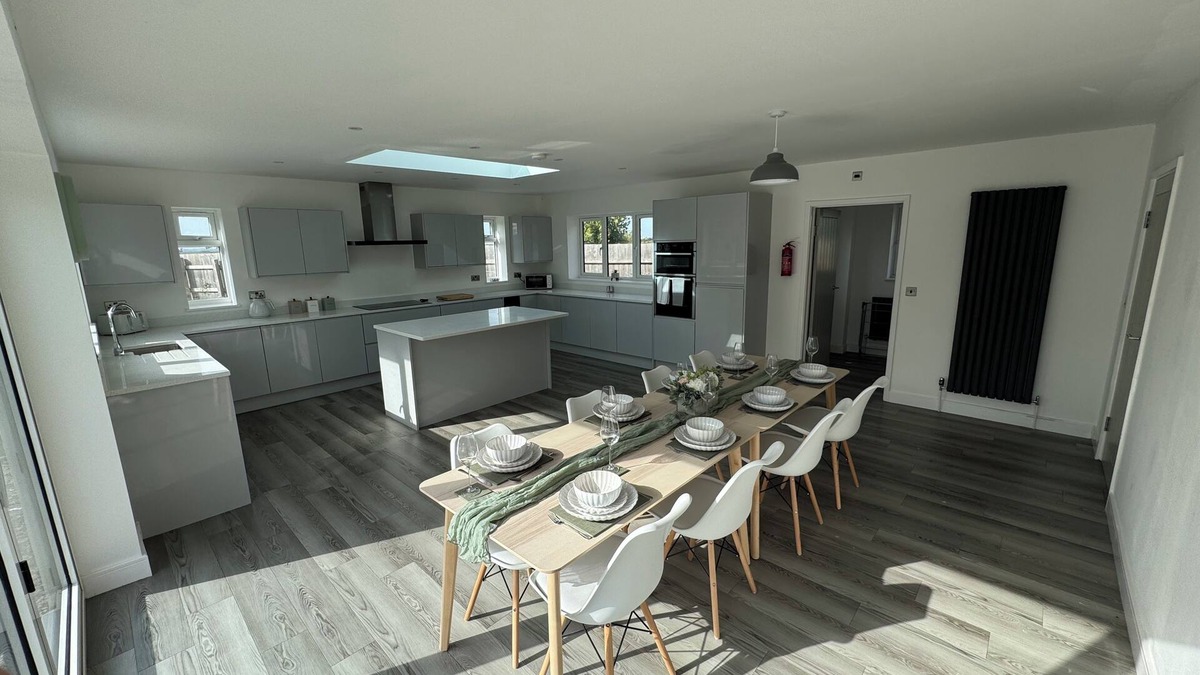 Bouvet Island House | Stunning 4bedroom detached home on the outskirts of Weston super mare (sleeps 8)