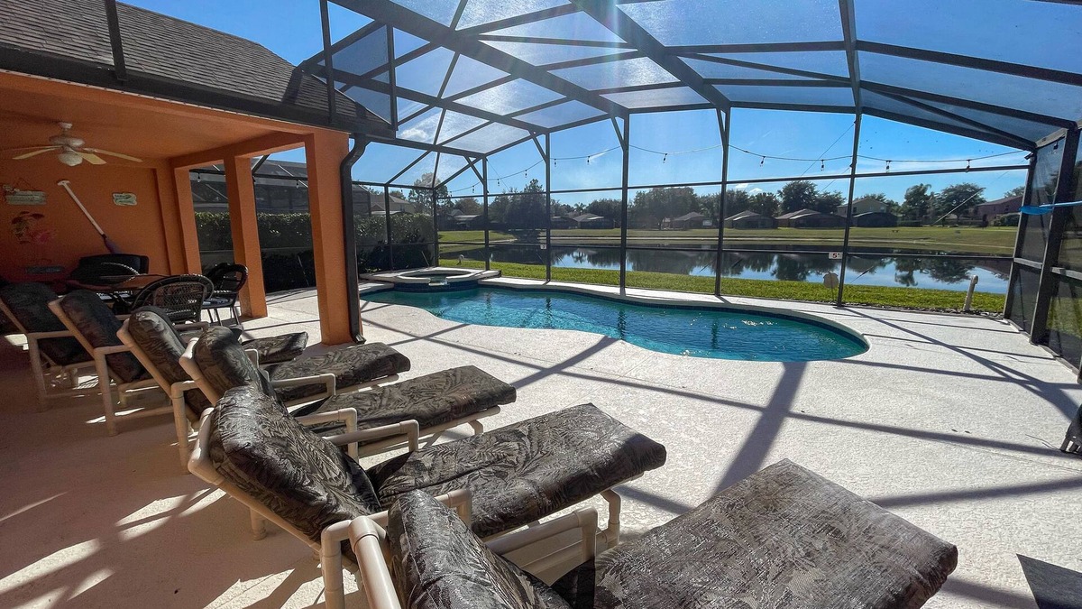 Silver Creek Villa | Stunning 5 Bed South-Facing Pool Lake and Conservation View and Cinema Room