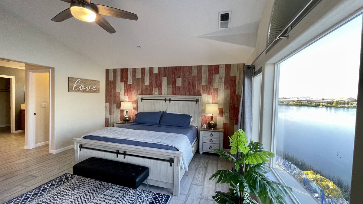 Sparks House | Stunning 5 bedroom Home: Breathtaking Views in Sparks Marina - Reno