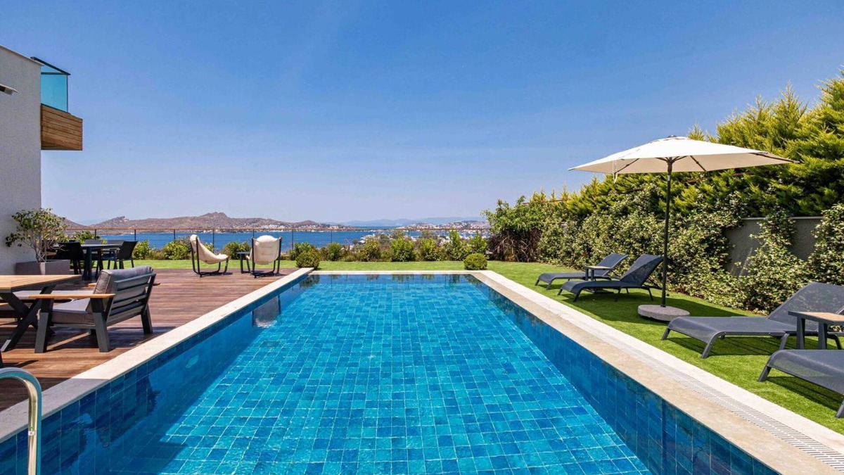 Yalikavak Villa | Stunning 5-Bedroom Villa with Panoramic View of Yalikavak Marina