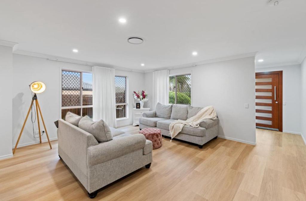 Wishart House | Stunning 5BR Big Modern Home with Parking Malls and Parks