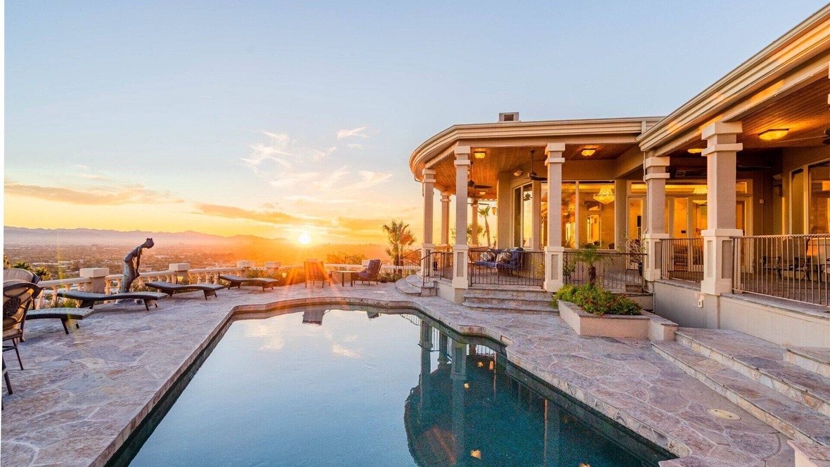 Copeland Hill Villa | Stunning 6 Bedroom Mansion with Panoramic Views on Camelback Mountain