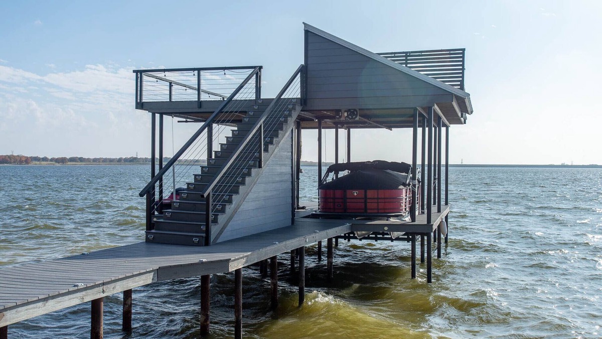 Malakoff House | Stunning A-Frame on Main Water of Cedar Creek Lake
