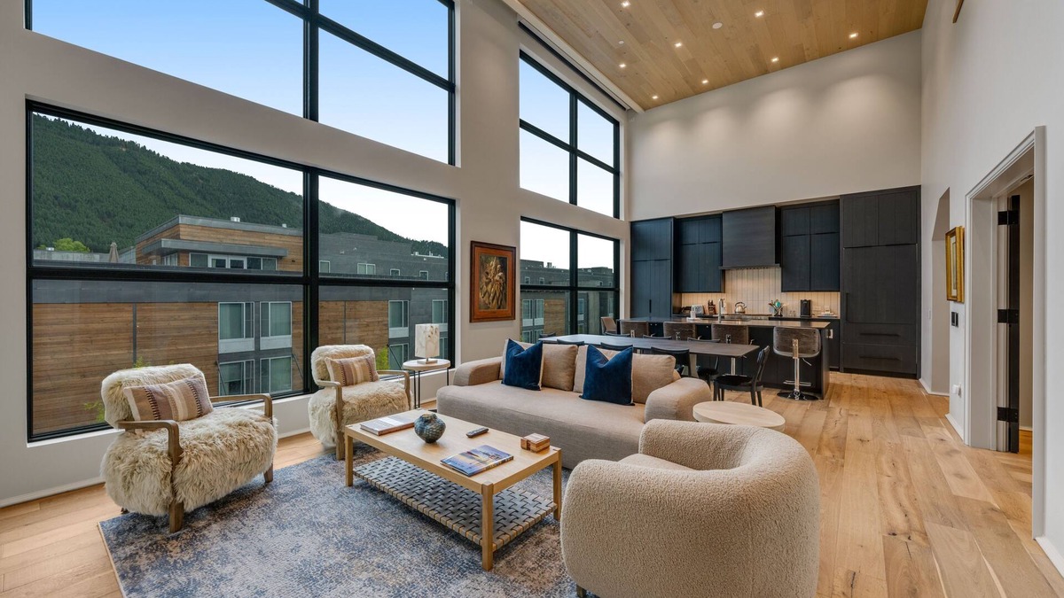 Jackson Condo | Stunning alpine condo w/balcony, hot tub, fireplace & amazing view
