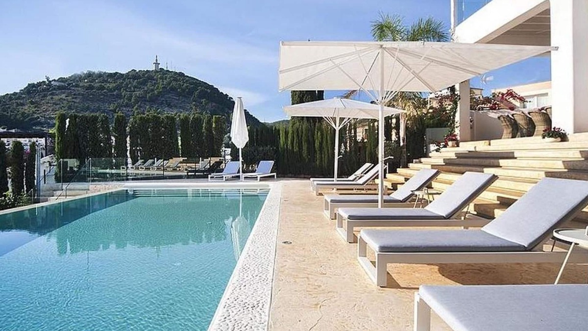 Palma de Mallorca Villa | Stunning and luxurious villa