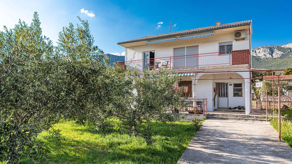 Kastel Sucurac Apartment | Stunning apartment in Kastel Sucurac