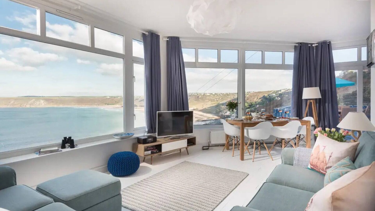 Sennen Cove Apartment | Stunning apartment with panoramic views over Sennen Coven