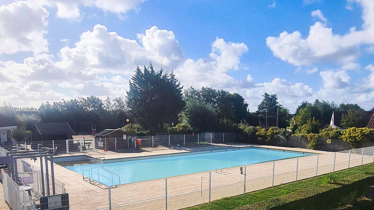 Bredene Apartment | Stunning apartment in Bredene with WiFi