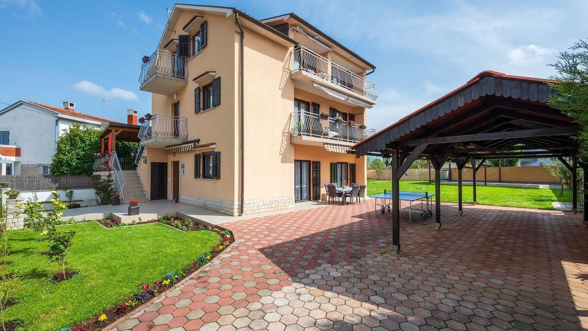 Valbandon Apartment | Stunning apartment in Fazana with WiFi