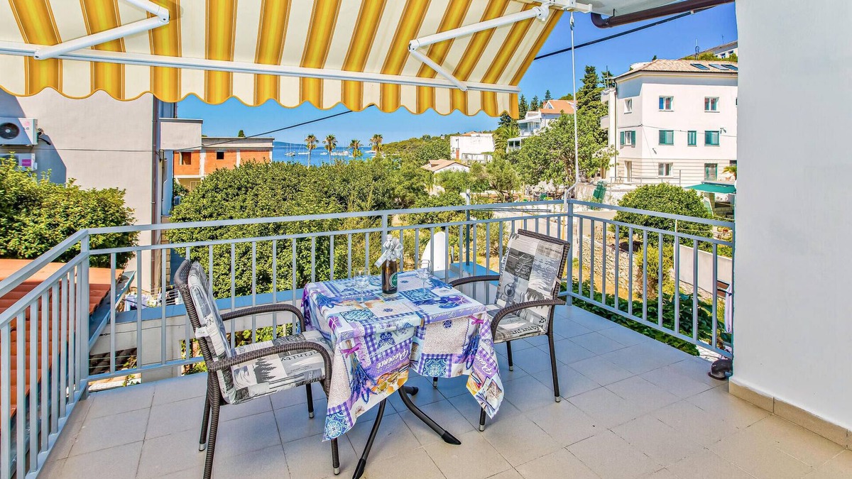 Hvar Apartment | Stunning apartment in Hvar with WiFi