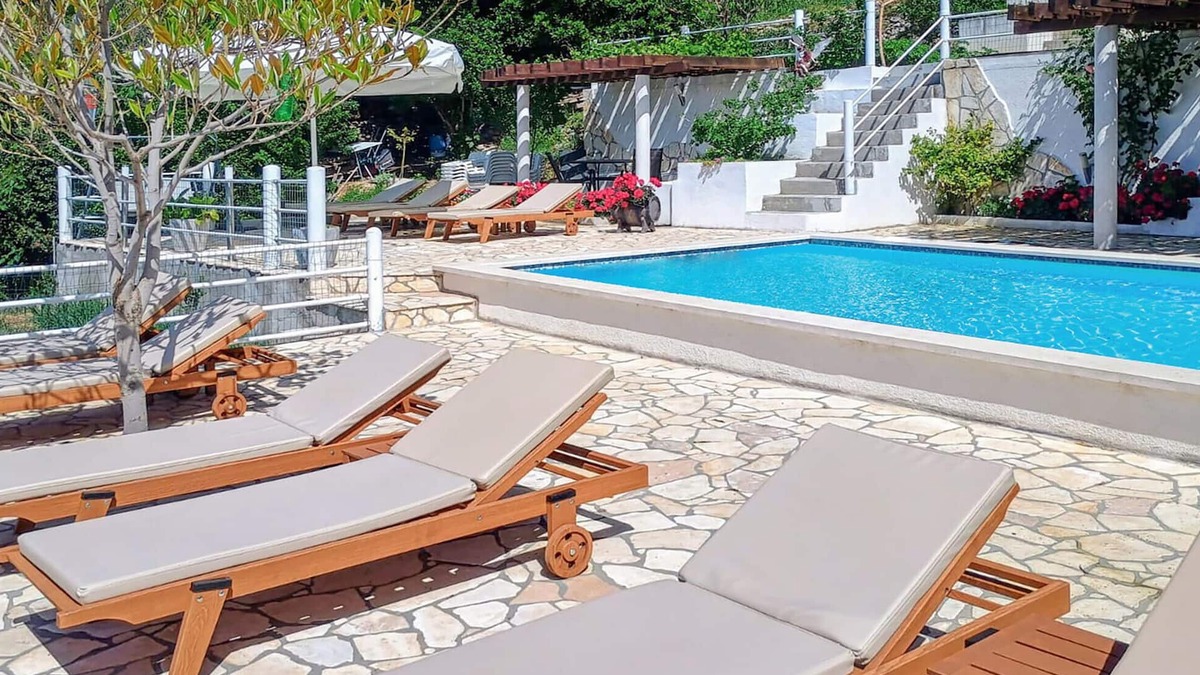 Mimice Apartment | Stunning apartment in Mimice with WiFi