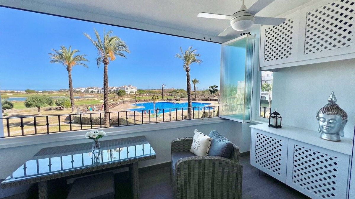 Gea y Truyols Apartment | Stunning apartment with a pool and golf view