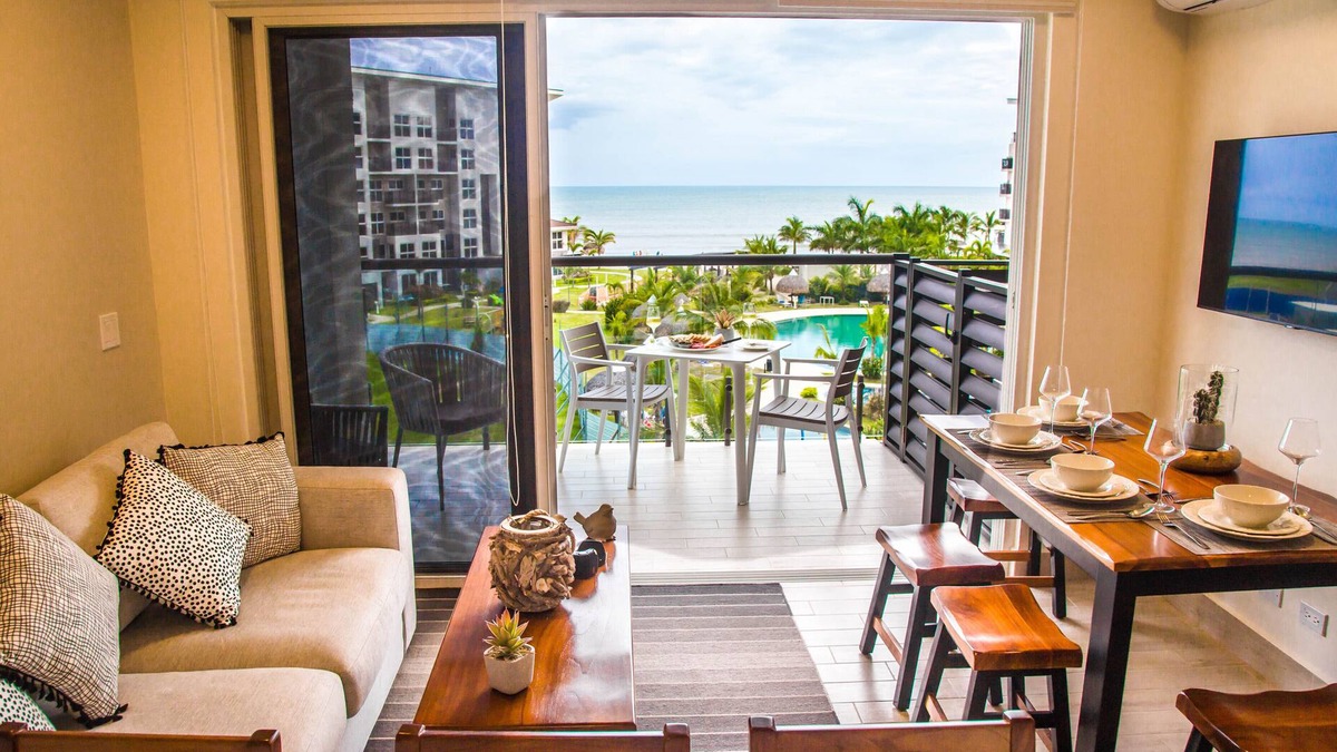 Punta Chame Apartment | Stunning Beach ⭐ Fabulous Pool ⭐ Incredible View ⭐ Elegant Space w Chefs Kitchen