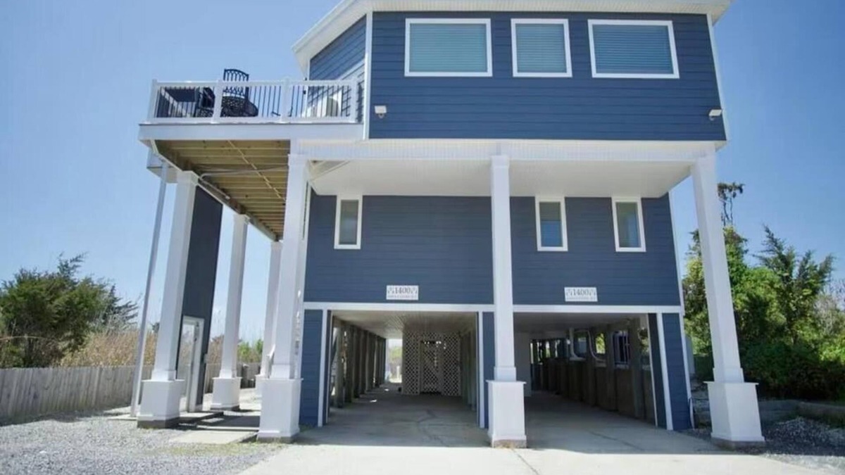 Dennisville Condo | Stunning Beach Views, Steps Away from the Beach