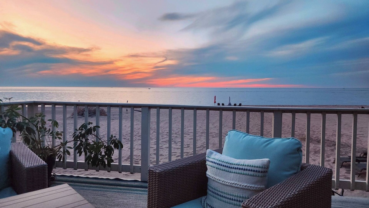 Sea Breeze Cottage | Stunning Beachfront Cottage w/Fire Pit - 1 minute from Sea Breeze Amusement Park
