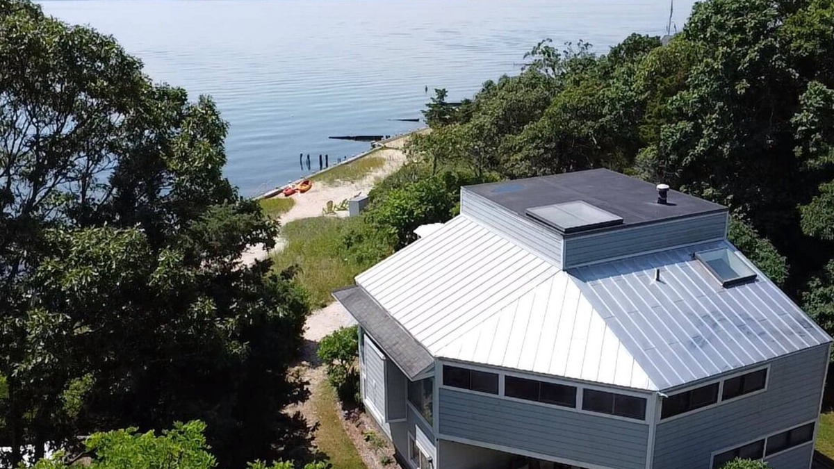 Laurel House | Stunning Beachfront Home ~ 5BR/3BA Family Friendly