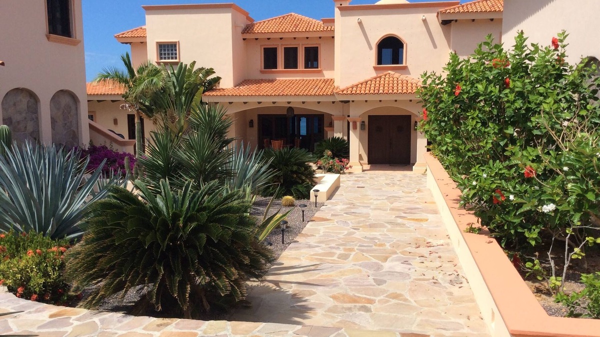 Pescadero House | Stunning Beachfront Villa on the Sea of Cortez