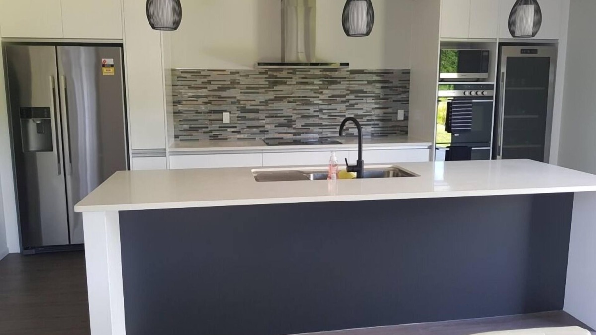 Waihi Beach House | Stunning Brand New bach down quiet cul-de-sac