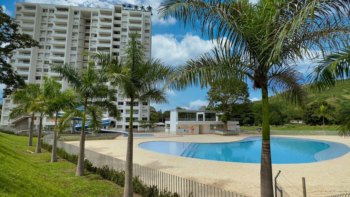 Santa Fe de Antioquia Apartment | Stunning, Brand-new Apartment with pool, in Santa Fe de Antioquia.