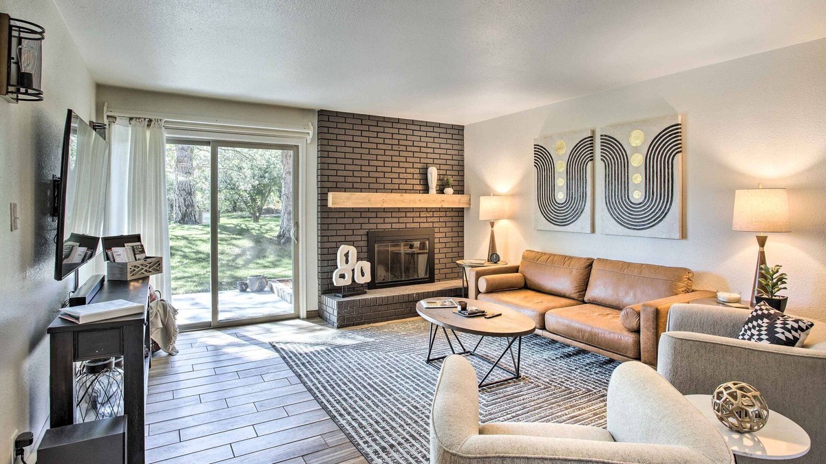 The Ridges Condo | Stunning Condo By Trails, Nat'l Monument!