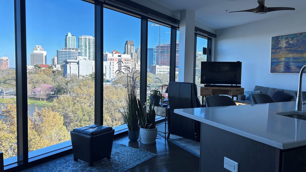 St. Petersburg Condo | Stunning condo in downtown St Petersburg beautiful views and huge terrace