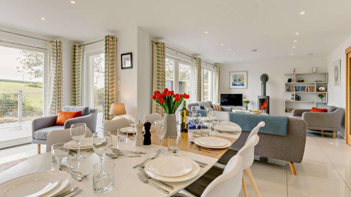 Winnard's Perch House | Stunning, Contemporary Cottage in village close to Padstow