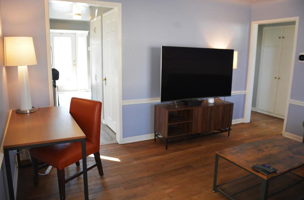 Royal Oak Apartment | Stunning Downtown Royal Oak Townhouse (909)