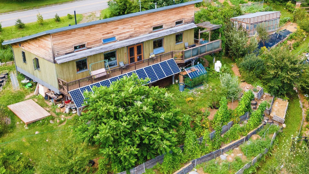 Portneuf Other | Stunning eco-house at Jardins de Maïa