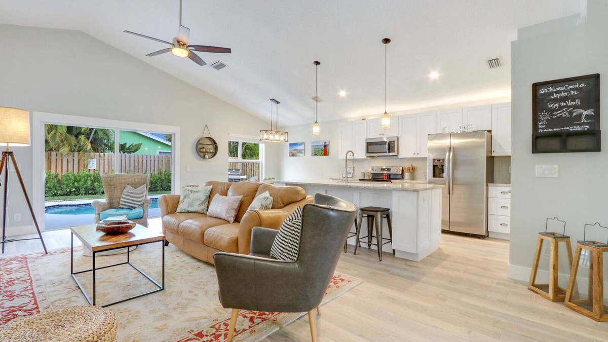 North Palm Beach Heights House | Stunning & Exceptionally Clean 3 Bdrm Private Pool Home | Chloe's Casita