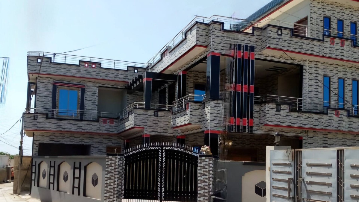 Mirpur House | Stunning Family, Mirpur House