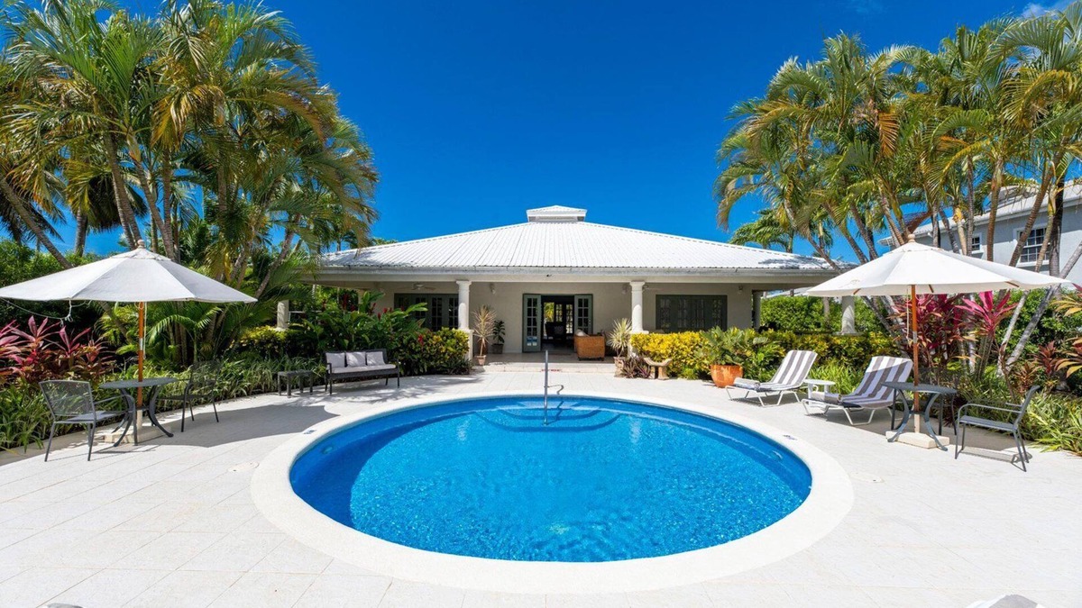 Gibbes House | Stunning Family Villa with Private Pool Near Beach - Gibbs Glade Villa