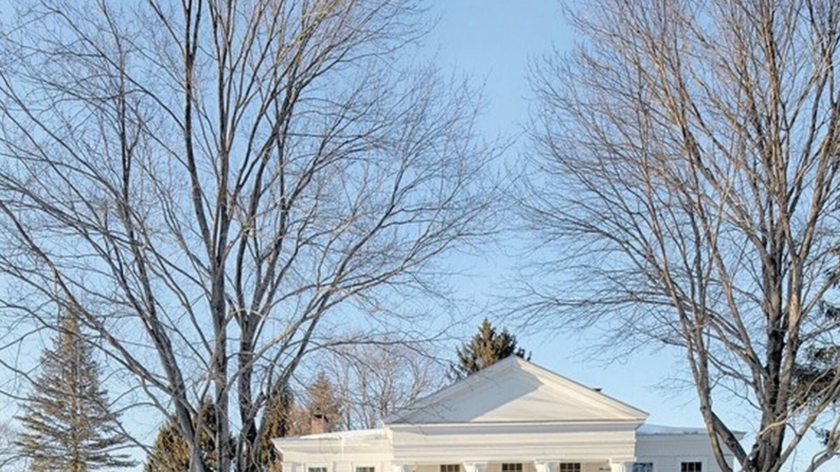 Red Hook House | Stunning Five Bedroom Historic Red Hook, NY Home