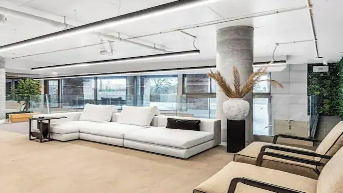 Dudden Hill Apartment | Stunning Flat swimming pool/gym