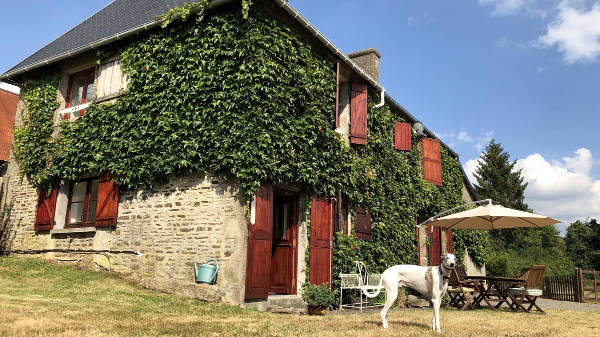 Perriers-en-Beauficel Other | Stunning Luxury Stone Farmhouse In Normandy