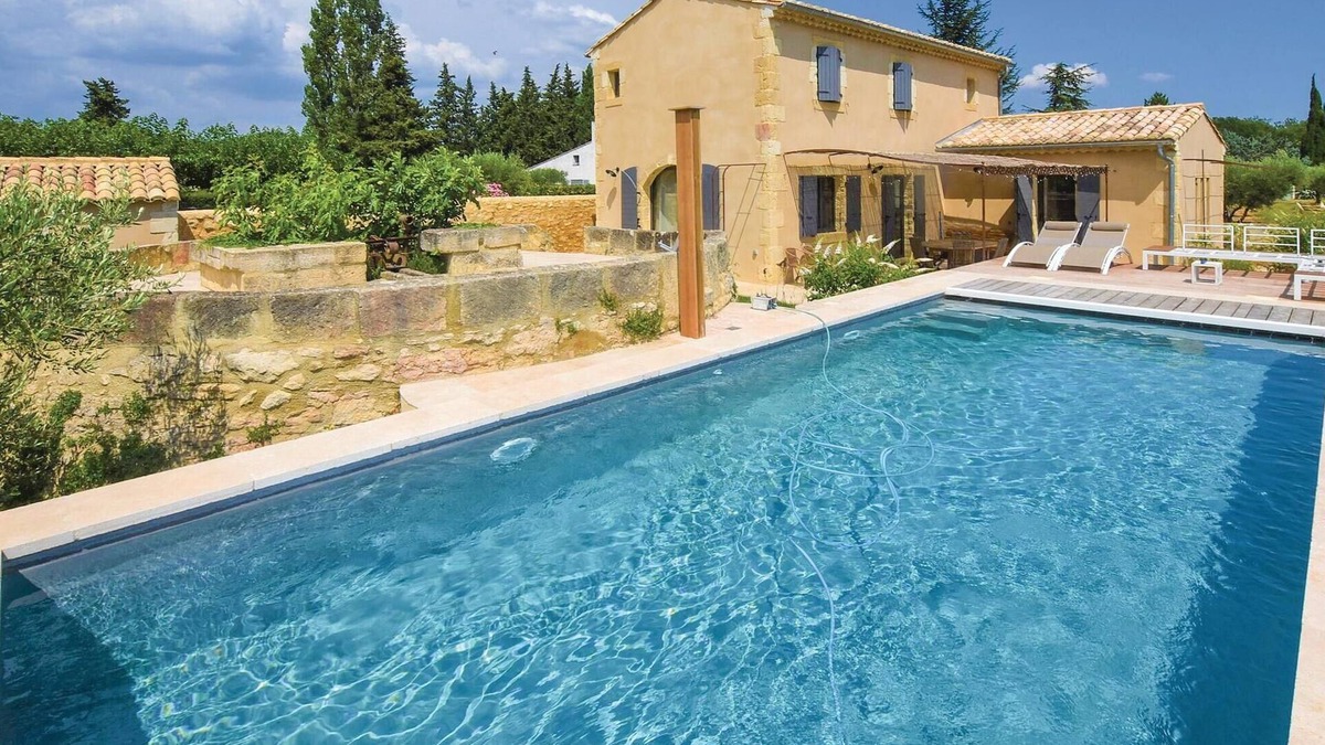 Saint-Hilaire-d'Ozilhan House | Stunning home in Saint Hilaire D'Ozilha