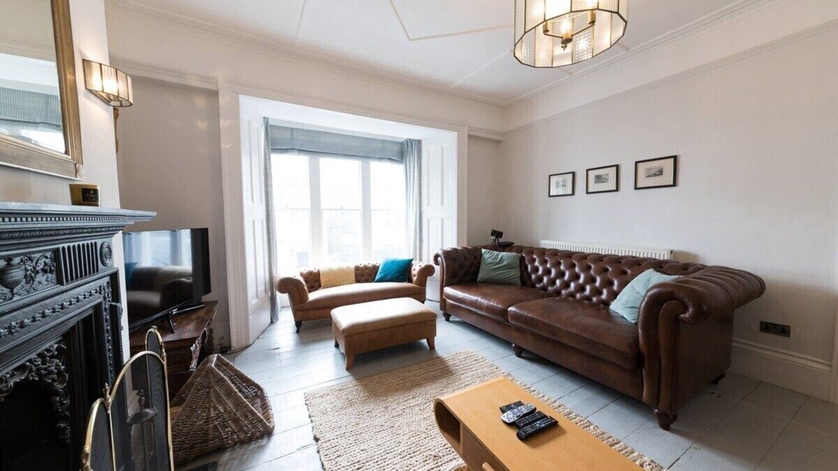 St Leonards-On-Sea House | Stunning Grade II listed house with sea views