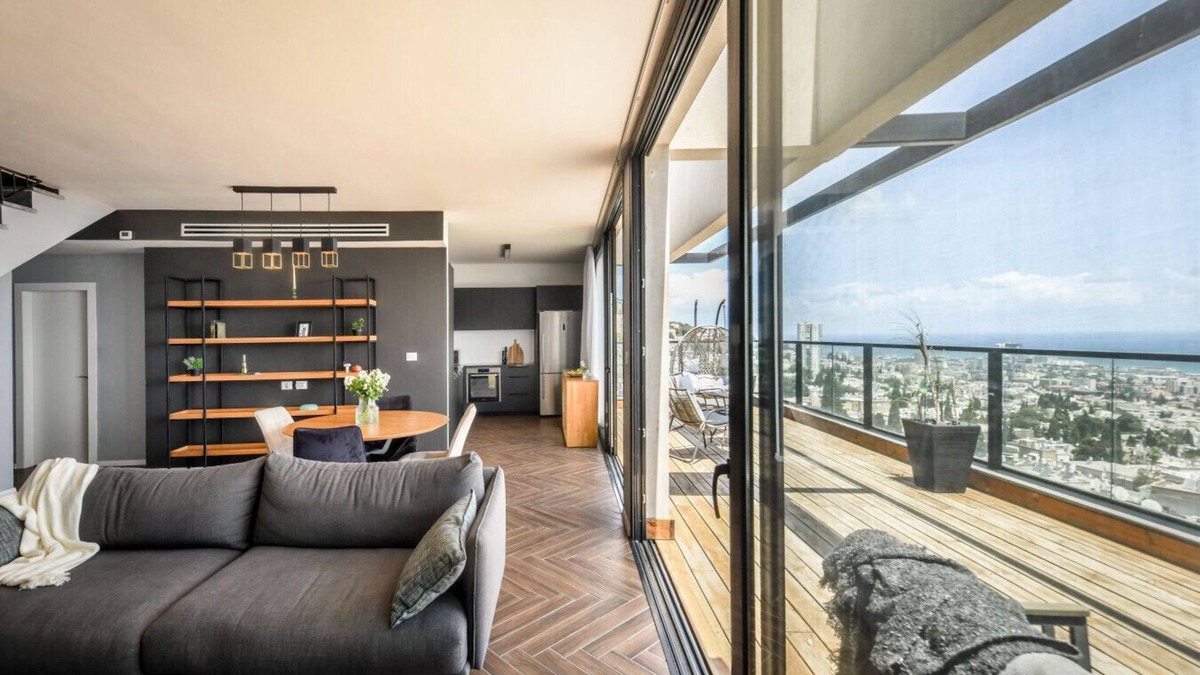 Haifa Apartment | Stunning Haifa Bay Views Penthouse by Sea N' Rent
