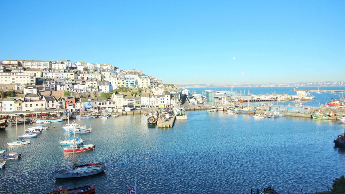Brixham House | Stunning Harbour and Mooring views
