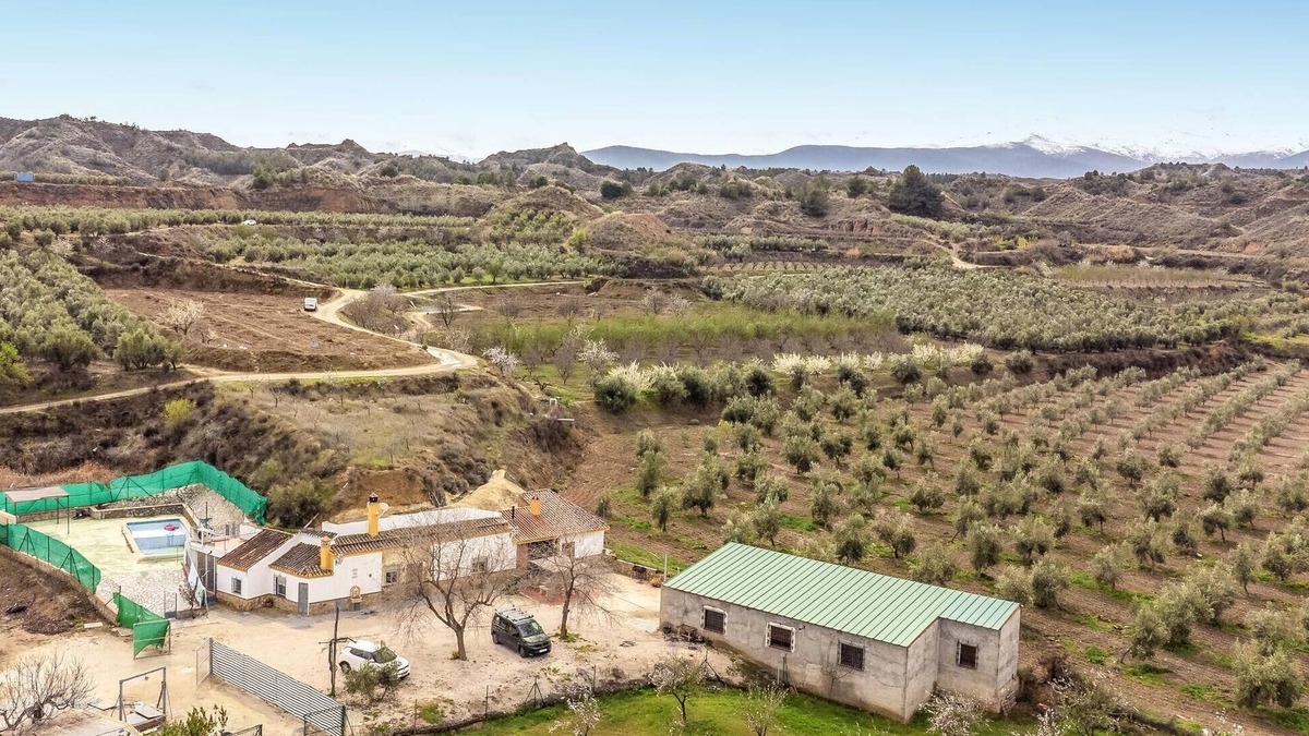 Cortes y Graena House | Stunning home in Cortes y Graena