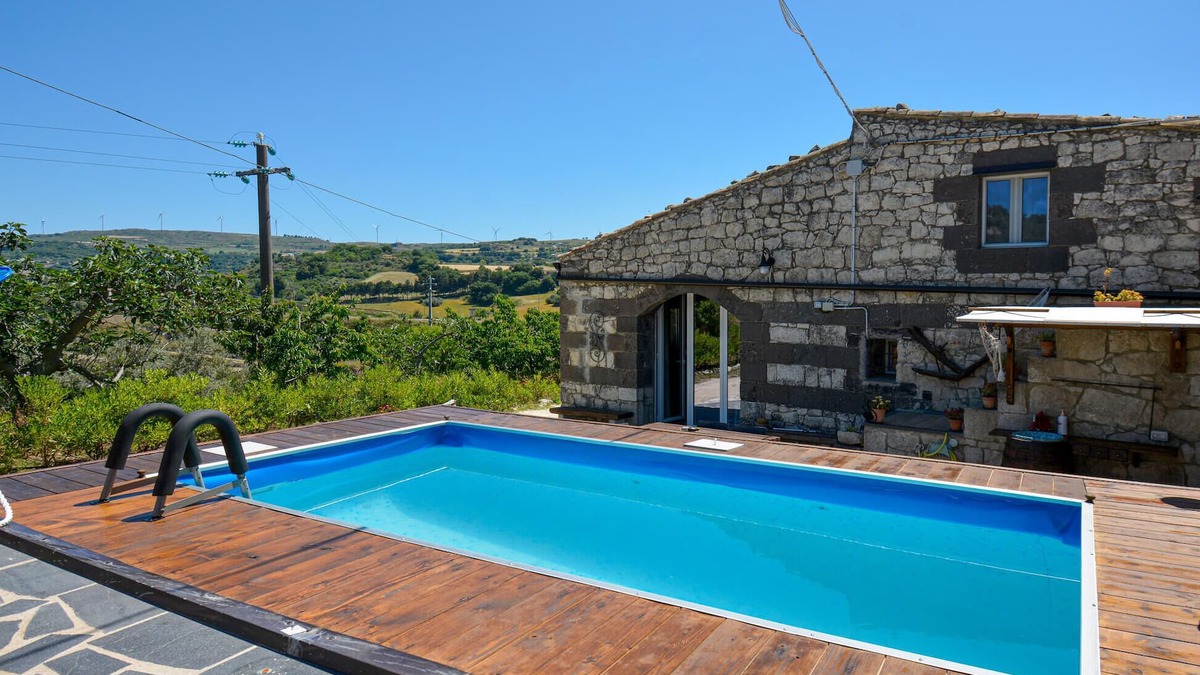Monterosso Almo House | Stunning home in Monterosso Almo