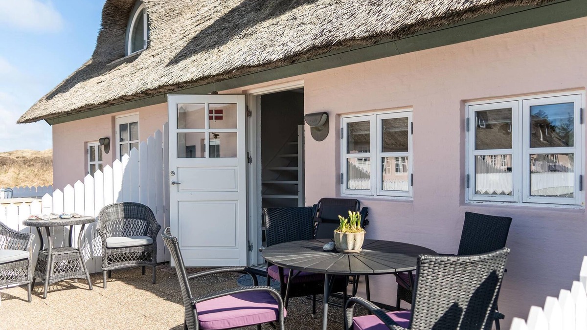 Skiveren House | Stunning home in ålbæk with WiFi