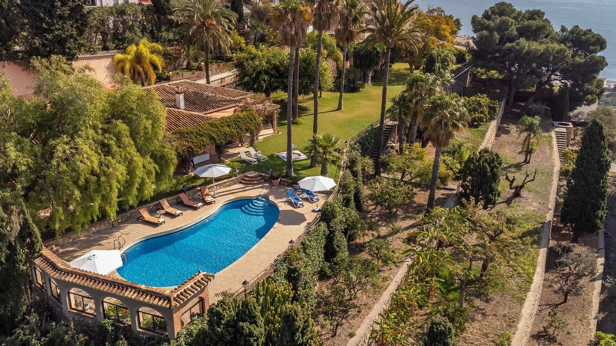 Velilla-Taramay House | Stunning home in Almuñecar
